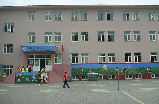 Nuri Ozaltin Ilkogretim Okulu (1)
