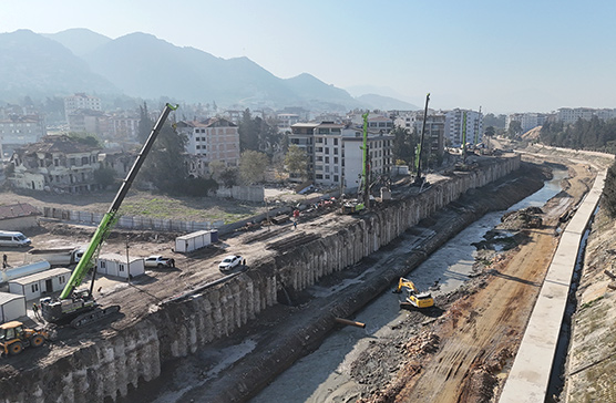 Km 5+900 Km 6+650 Arası Fore Kazık Çalışma Alanı 1 Card